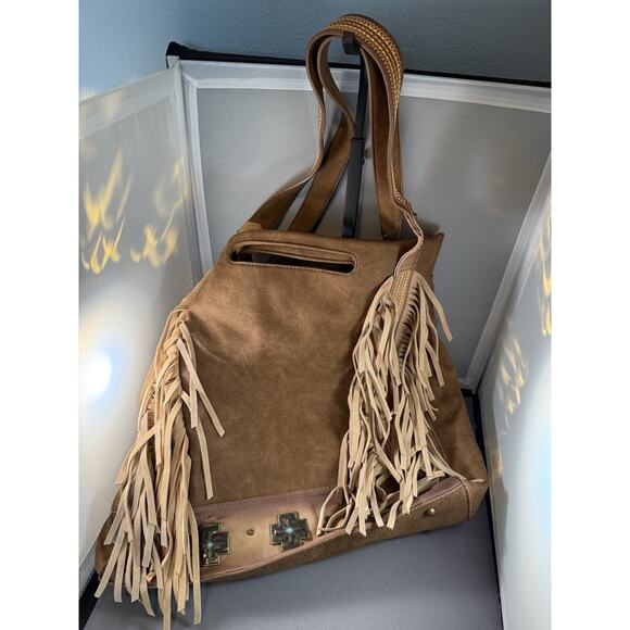 Western Catchfly Extra Large, Fringe Studded Tote Bag - Picture 1 of 4